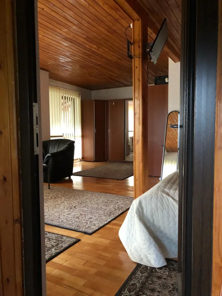 Vila Ioana de vânzare în Sinaia — fotografia 2